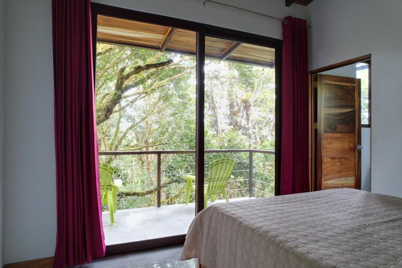 Cougar Villa *
